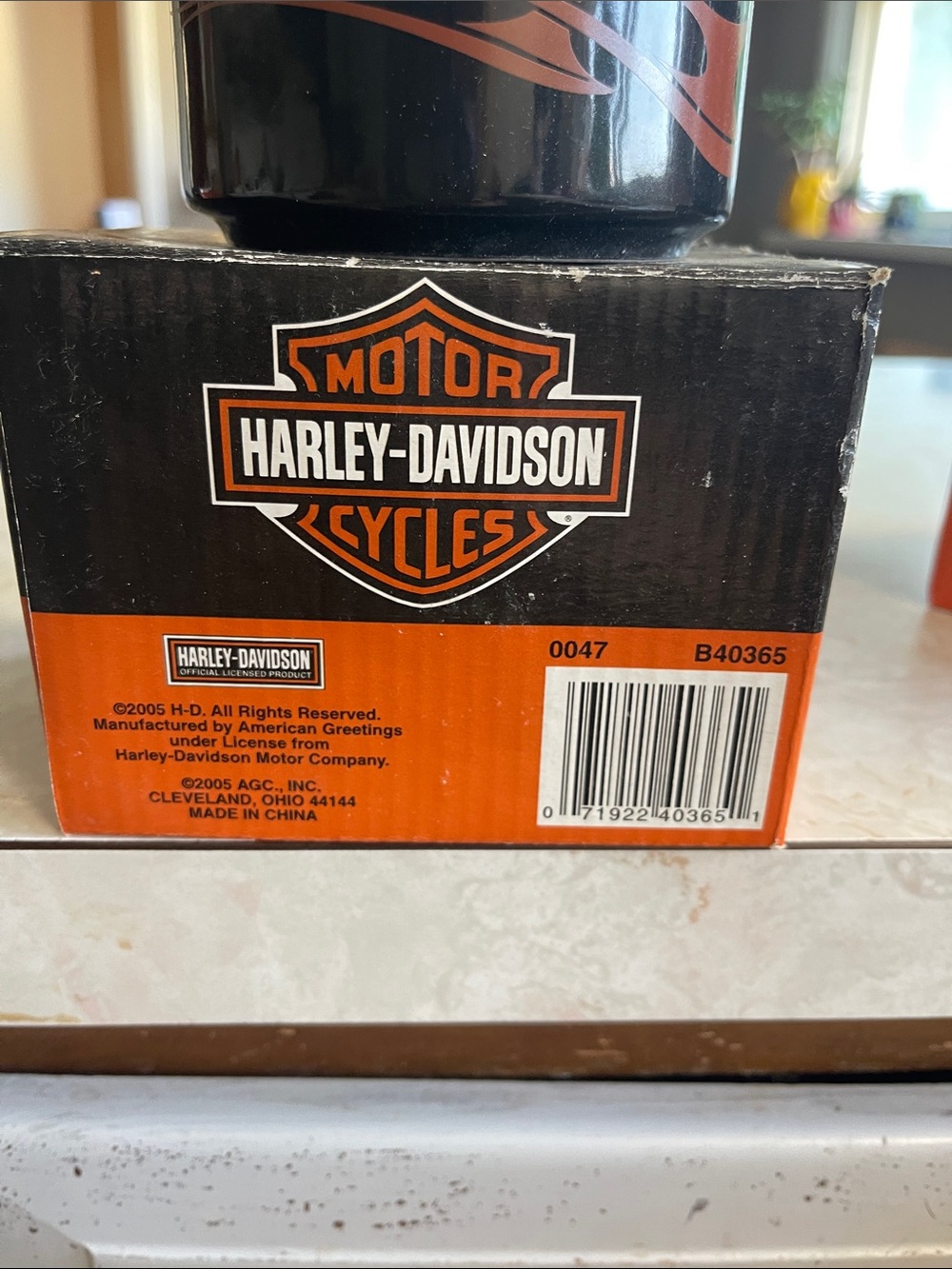 Harley-Davidson Black & Orange Flame Logo Coffee Mugs - Pair - Picture 2 of 2